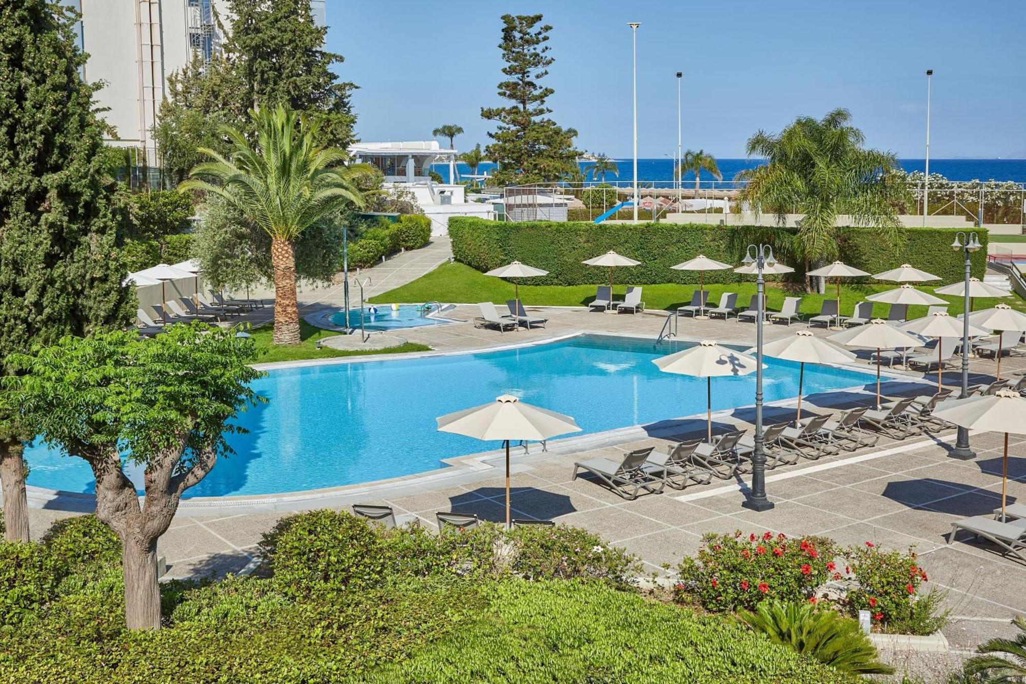 Sheraton Rhodes Resort Ixia  Ngoại thất bức ảnh